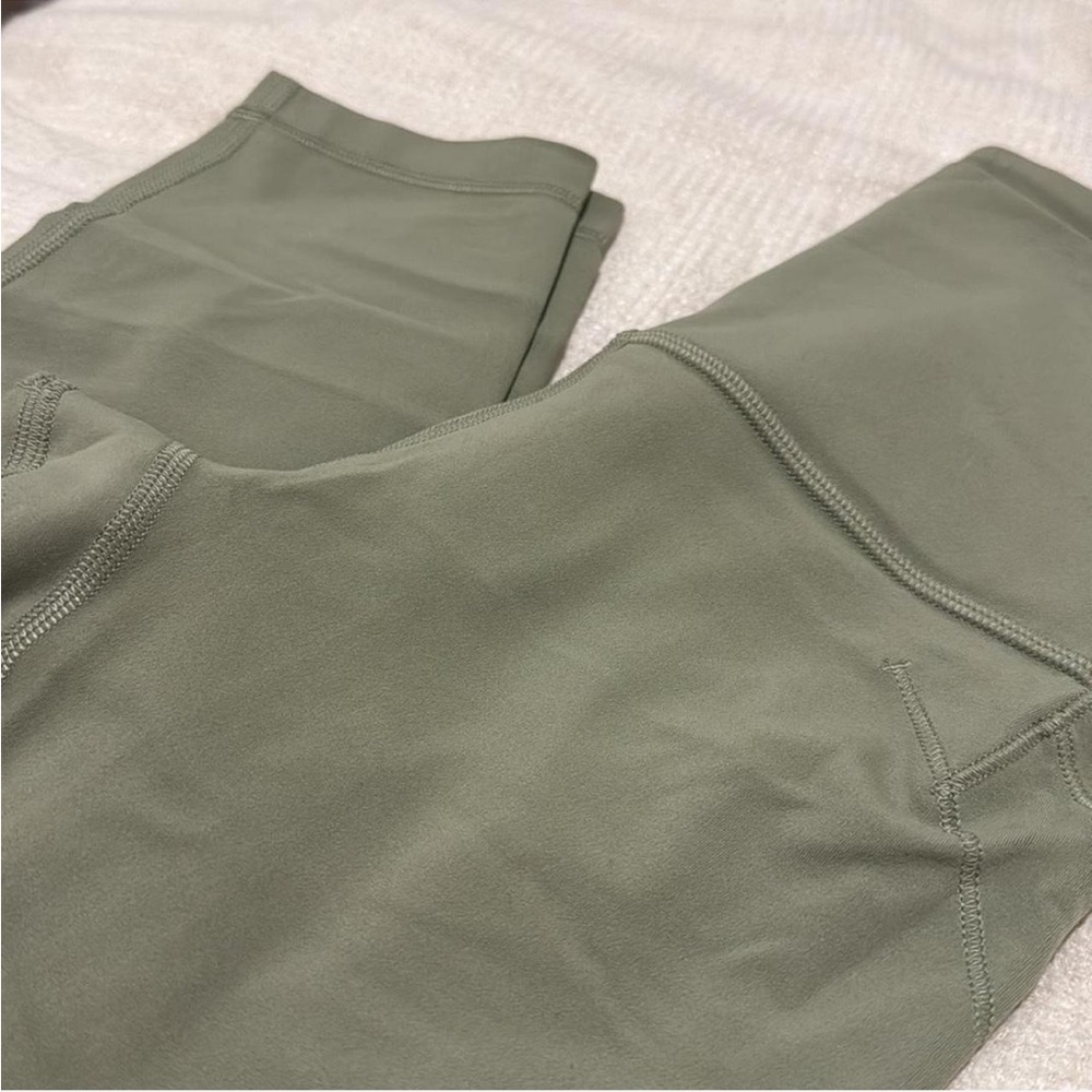 Lululemon Green Align Leggings - Size 4 - Picture 3 of 5